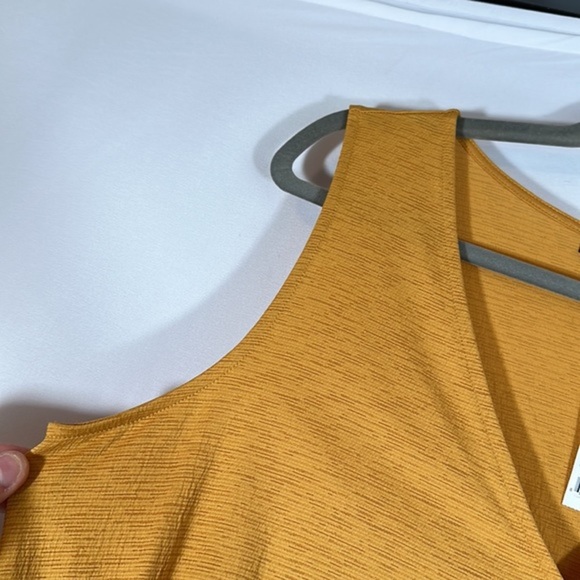 Love & Legend Mustard Yellow Ruffle Tank Top NWT - Picture 3 of 9